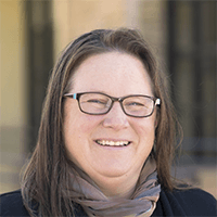 Andrea Wedul headshot