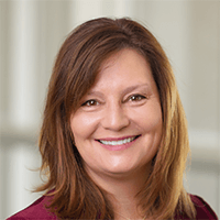 Jennifer Brekken headshot