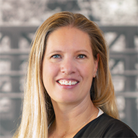 Headshot of Julie Macejkovic