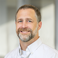 Headshot of Kevin Eisen