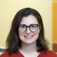 Headshot of Leslie DellAngelo