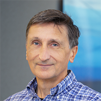 Headshot of Paul Taylor