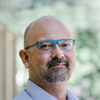 Headshot of Ryan Rayda