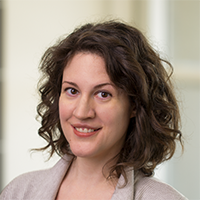 Headshot of Maureen McFarlane